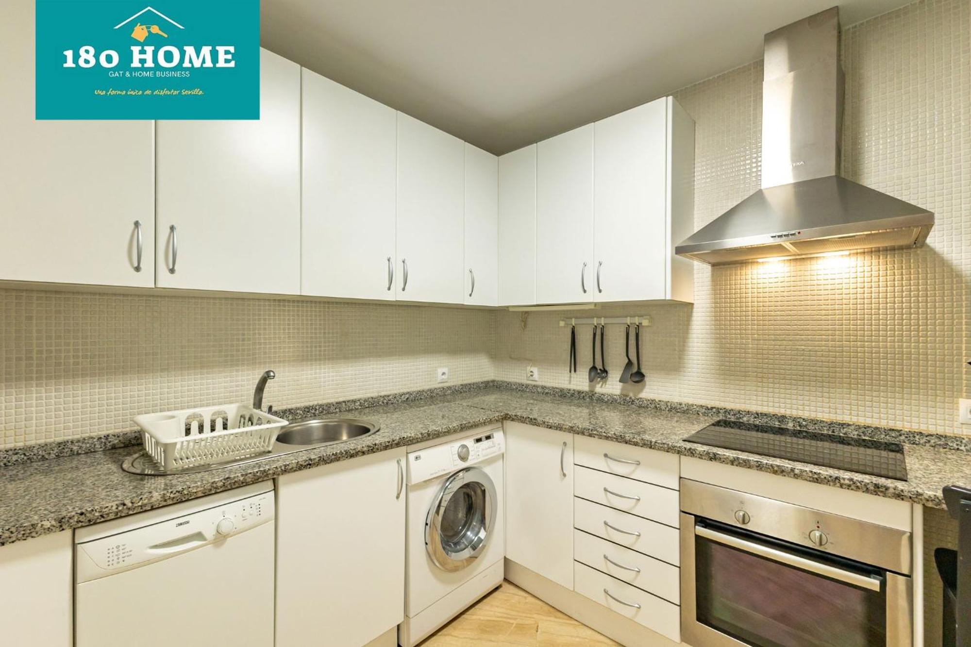 180 Home Goyeneta Luxury Севилья Экстерьер фото